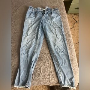 KanCan light washed skinny jeans